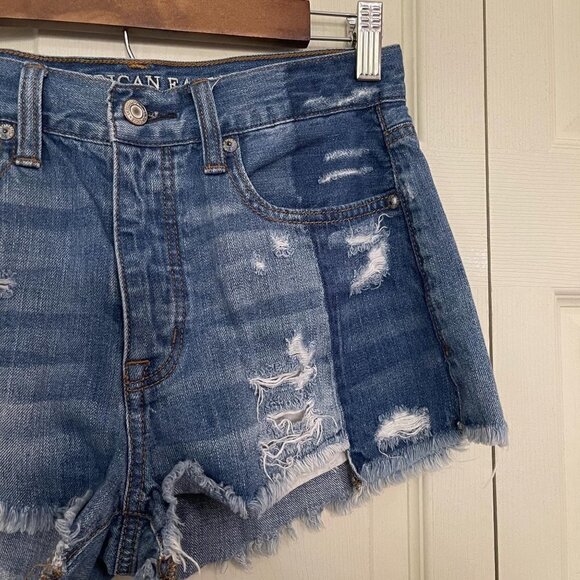 American Eagle Distressed Button Fly Cut Off Vintage Hi-Rise Festival Jean Short - Picture 8 of 11